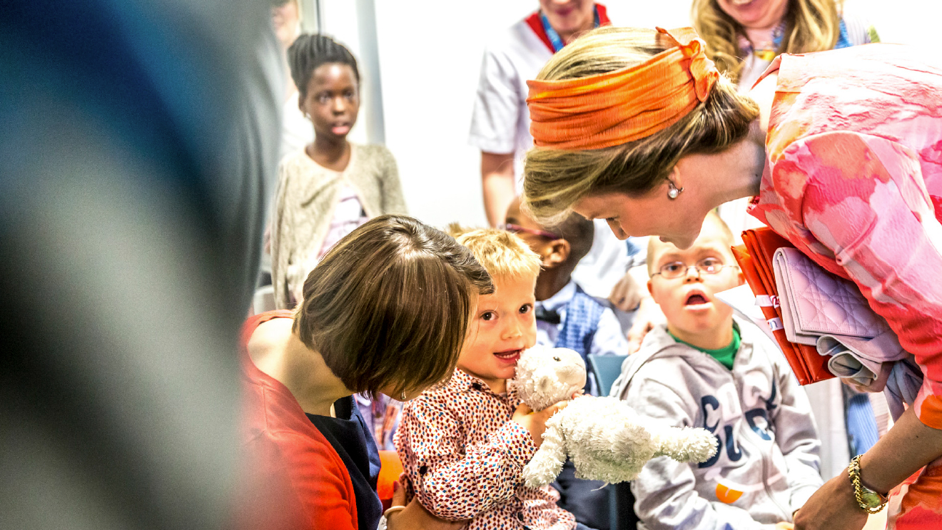 Patiënt Daan ontmoet koningin Mathilde